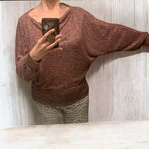 NWOT Fashion Dolman Sleeve Lightweight Top Sz XL